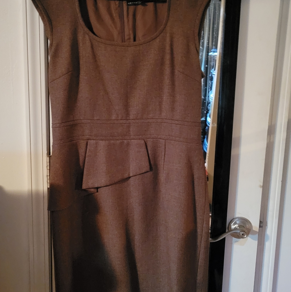 Professional Suit - image 2